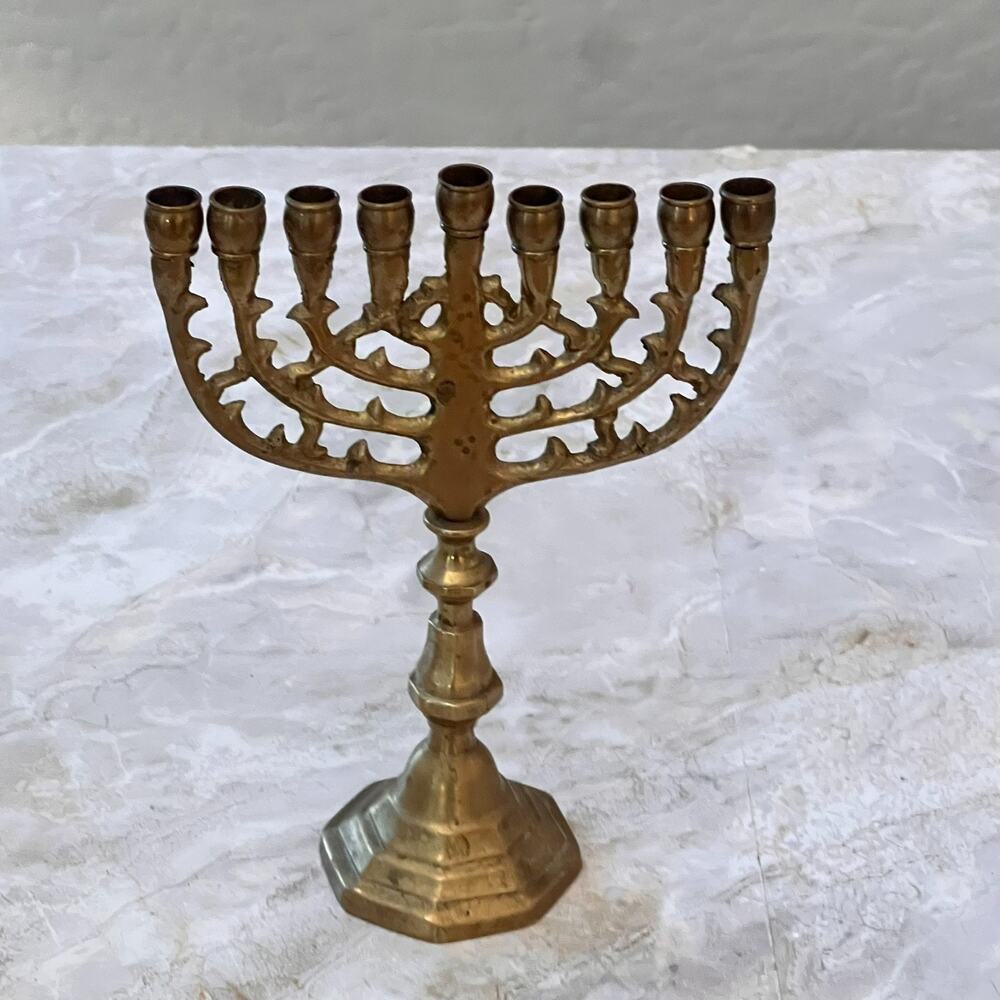 Vintage Jewish Judaica Hanukkah Solid Brass Menorah 6.7'' Tall Unmarked